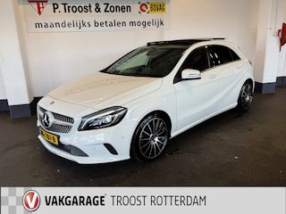 Mercedes-Benz A-klasse 180 Sport AMG | Panoramadak | Nederlands geleverd | Navigatie | Cruise control | Climate control | Achtertuitrijcamera