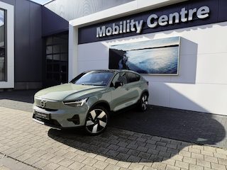 Volvo C40 Extended Plus 82 kWh | Elektrisch bedienbare trekhaak | Draadloos oplaadstation | Achteruitrijcamera