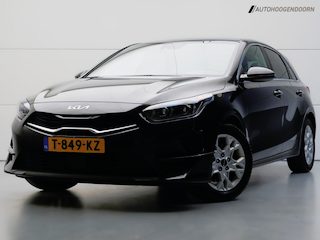Kia Ceed 1.5 T-GDi MHEV DynamicLine (APPLE CARPLAY,LED,CAMERA,COMFORT-STOELEN,TREKHAAK,LM-VELGEN,CRUISE,NIEUWE APK,TOPCONDITIE)