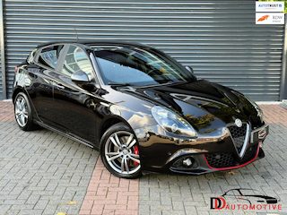 Alfa Romeo Giulietta 1.4 Turbo MultiAir Super 170 PK | Automaat | Bose | Camera | Leder | Navi | Bluetooth