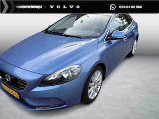 Volvo V40 1.6 T2 Momentum | Parkeersensoren | Lichtmetalen Velgen 17 inch | Climate Control | Cruise Control | High Performance Audio | Sensus Navigatie