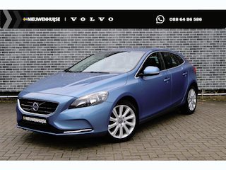 Volvo V40 1.6 T2 Momentum | Parkeersensoren | Lichtmetalen Velgen 17 inch | Climate Control | Cruise Control | High Performance Audio | Sensus Navigatie