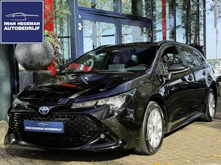 Toyota Corolla Touring Sports 1.8 Hybrid | PDC + Camera|Climate control |Stoelverwarming | LM Velgen | Apple Carplay/Android Auto |