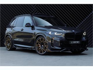 BMW X5 xDrive50e LCI M-sport Pro Skylounge M-Seats H&K Stoelvent Softclose Alcantaradak 360 ACC Carbon Iconic Trekhaak