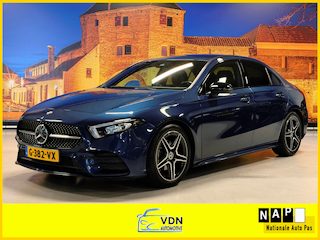 Mercedes-Benz A-klasse 180 Bus. Solution AMG Aut Led Camera