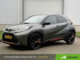 Toyota Aygo 1.0 MT Limited / JBL Audiosysteem / Achteruitrijcamera /  Adaptieve Cruise Control / Apple Carplay & Android Auto / Stoelverwarming  / Parkeersensoren voor en achter /