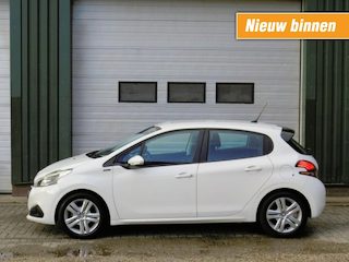 Peugeot 208 1.2 PURET. SIGNATURE