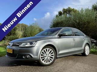 Volkswagen Jetta 1.4 TSI Hybrid Highline Automaat | 1e Eigenaar | A-Z Onderhouden | Navi | Clima | 17" Velgen | PDC | Cruise | LED