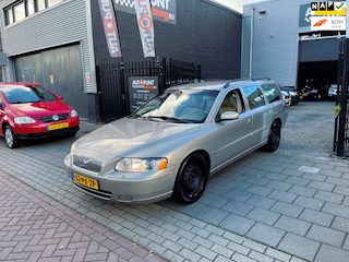 Volvo V70 2.4 D5 Summum Trekhaak Airco NAP APK 1 Jaar