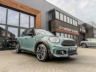 Mini Countryman 1.5 Cooper S E ALL4 John Cooper Works 220pk Sage green/Pano/Memory/Camera/Btw/Vol