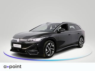 Volkswagen ID.7 Tourer Pro 77 kWh 286 pk | Navigatie | Warmtepomp | Trekhaak (wegklapbaar) | Parkeersensoren (Park assist) | Rondomzicht camera | Stoelverwarming | Matrix LED koplampen |
