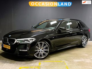 BMW 5-serie Touring 530i High Executive M-SPORT|PANO|HUD|KEYLESS|TREKHAAK|360CAM|STOELV|LEDER|MEMORY|CARPLAY|SFEER|ACC|DODEHOEK|