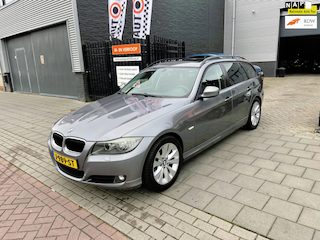BMW 3-serie Touring 318i Xenon Panoramadak Trekhaak Airco NAP APK