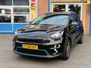 Kia Niro E-Niro ExecutiveLine 64 kWh | SOH 100% | Stoelverw. V+A | parkeersens. V+A + Camera |