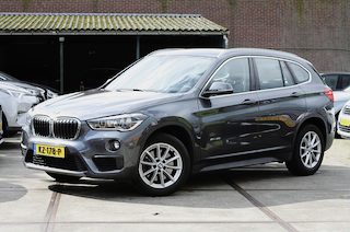 BMW X1 sDrive20i High Executive / NAP / Nieuwstaat 1ste Eig. / Trekhaak / Leder