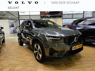 Volvo XC40 2.0 B4 Plus Dark | ACC | Trekhaak | Stoel + Stuur verwarmd | BLIS | Carplay en Android