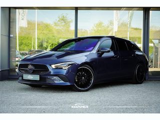 Mercedes-Benz CLA Shooting Brake 180 d / Aut / Pano / Sfeerverlichting / Leder