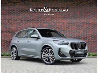 BMW X1 30e xDrive | Pano - Trekhaak - HUD