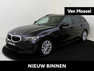 BMW 3-serie Touring 320e Parking Pack | Ledere bekleding | Navigatie | Apple Carplay |