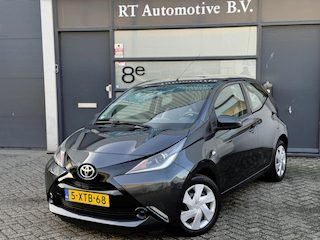 Toyota Aygo 1.0 VVT-i x-play Dealer OH / Automaat 5drs