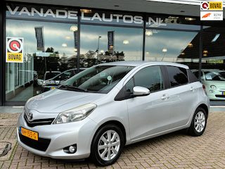 Toyota Yaris 1.3 VVT-i Now 5Drs Airco Camera LM-Velgen Dealeronderhouden!