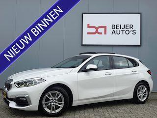 BMW 118i High Executive Automaat/Pano/Apple Carplay.