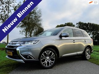 Mitsubishi Outlander 2.0 Instyle 4WD Automaat | 7 Persoons | Leder | Schuif-/Kanteldak | Camera | Trekhaak | Xenono | PDC | ACC |
