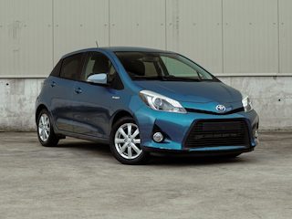 Toyota Yaris 1.5 Full Hybrid Dynamic 100 pk (2014) | Automaat | 115.943 km | Camera | Climate | Keyless