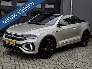 Volkswagen T-Roc 1.5 TSI R-Line Trekhaak - IQ Matrix - Leder