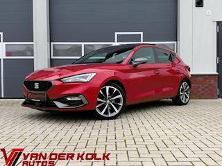 Seat Leon 1.5 eTSI FR | Virtual Cockpit | Camera | CarPlay | Climate | Adaptive Cruise | Navigatie