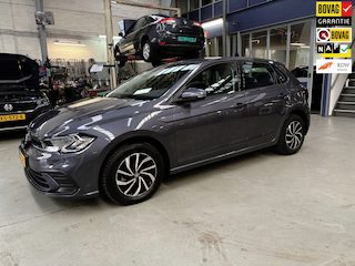 Volkswagen Polo 1.0 TSI Life DSG | Apple carplay / Android auto | Pdc V+A | Cruise control | All season | NAP | Rijklaar prijs!