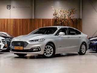 Ford Mondeo 2.0 IVCT HEV Titanium, Digi Dash, Dynamic Led, Adaptive Cruise, Cam, Clima, Private Glas, PDC, Voll Onderhouden