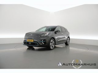 Kia Niro e-Niro 64 kWh | SOH 100% | Rijklaar! | Leder | Stoelventilatie | Camera | Adapt. Cruise | All Seasons