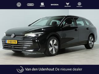 Volkswagen Passat Variant 1.5 eTSI 150pk DSG Business Trekhaak | Massage | Camera | Full-LED