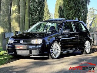 Volkswagen Golf 3.2 V6 R32