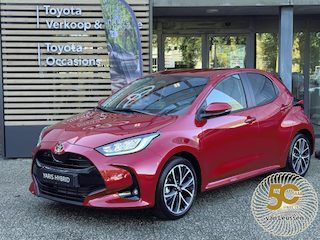 Toyota Yaris 1.5 Hybrid 115 Dynamic STOEL/STUURVERW LED KEYLESS PARK-SENSOREN BLIND SPOT NAVI CAMERA AD-CRUISE CLIMA APPLE/ANDROID 16'' LM-VELGEN