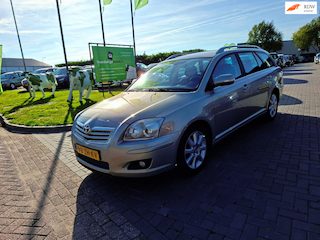 Toyota Avensis Wagon 1.8 VVTi Luna / Dealer onderhouden / APK aug 2027