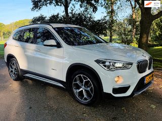 BMW X1 SDrive18i X-line met slechts 61.000km !!