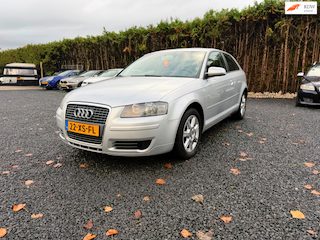 Audi A3 1.6 FSI Attraction Pro Line Business