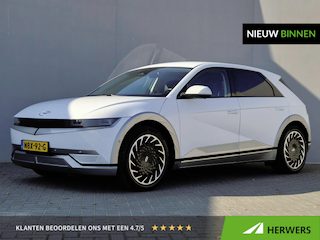 Hyundai Ioniq 5 Lounge 77.4 kWh / SOH 99% / Fabrieksgarantie tot 07-2028 / Dealer onderhouden / 1.600 kg afn. trekhaak / head-up display / Stoelventilatie / Stuur-, stoel- & achterbankverwarming / 20"  LM wielen / warmtepomp / CCS snellader /