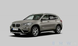 BMW X1 sDrive20i High Exe,Pano,Keyless,HUD,LED,Leer,Trekhk Afn,Stoelverw,Camera,Harman Kardon