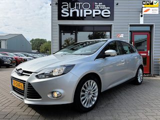 Ford Focus 1.6 EcoBoost First Edition -CLIMA-CRUISECONTROL-VOORUITVERWARMING-STOELVERWARMING-LICHTMETALEN VELGEN-110.906 KM'S!