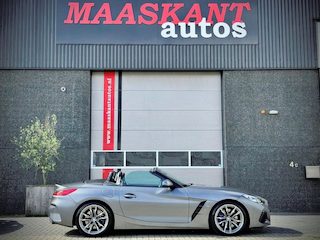 BMW Z4 Roadster M40i / M-Sport / Hud / Acc / Harman Kardon / Camera / Frozen grey / 1ST OWNER!
