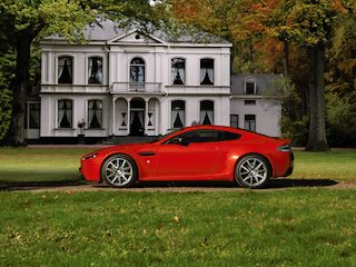 Aston Martin Vantage 4.7 V8