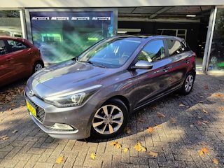 Hyundai i20 1.2 HP i-Motion Premium | 2E EIGENAAR | PANO DAK | 3/6 OF 12 MND GARANTIE | AIRCO | CRUISE | PDC |