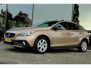 Volvo V40 1.6 D2 KINETIC | APPLE CARPLAY | XENON | CRUISE | TREKHAAK | NAVI
