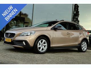 Volvo V40 1.6 D2 KINETIC | APPLE CARPLAY | XENON | CRUISE | TREKHAAK | NAVI