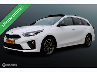 Kia Ceed Sportswagon 1.0 T-GDi 120 PK GT-Line, Panoramadak, Trekhaak, Cruise, Clima, Stoel-stuurverwarming, Donker glas, Navi, App connect