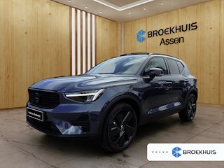 Volvo XC40 2.0 B4 Plus Black Edition | Trekhaak | Panoramadak | Stoel + Stuur Verwarming | 360 Camera | Harman Kardon |
