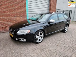 Volvo V70 2.0T R-Edition 203pk Automaat! Bj:2010 NAP!